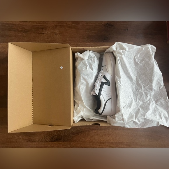 NWT Vans Lowland Cc Jump R Court True White/Black - Serio Collection - Picture 4 of 11